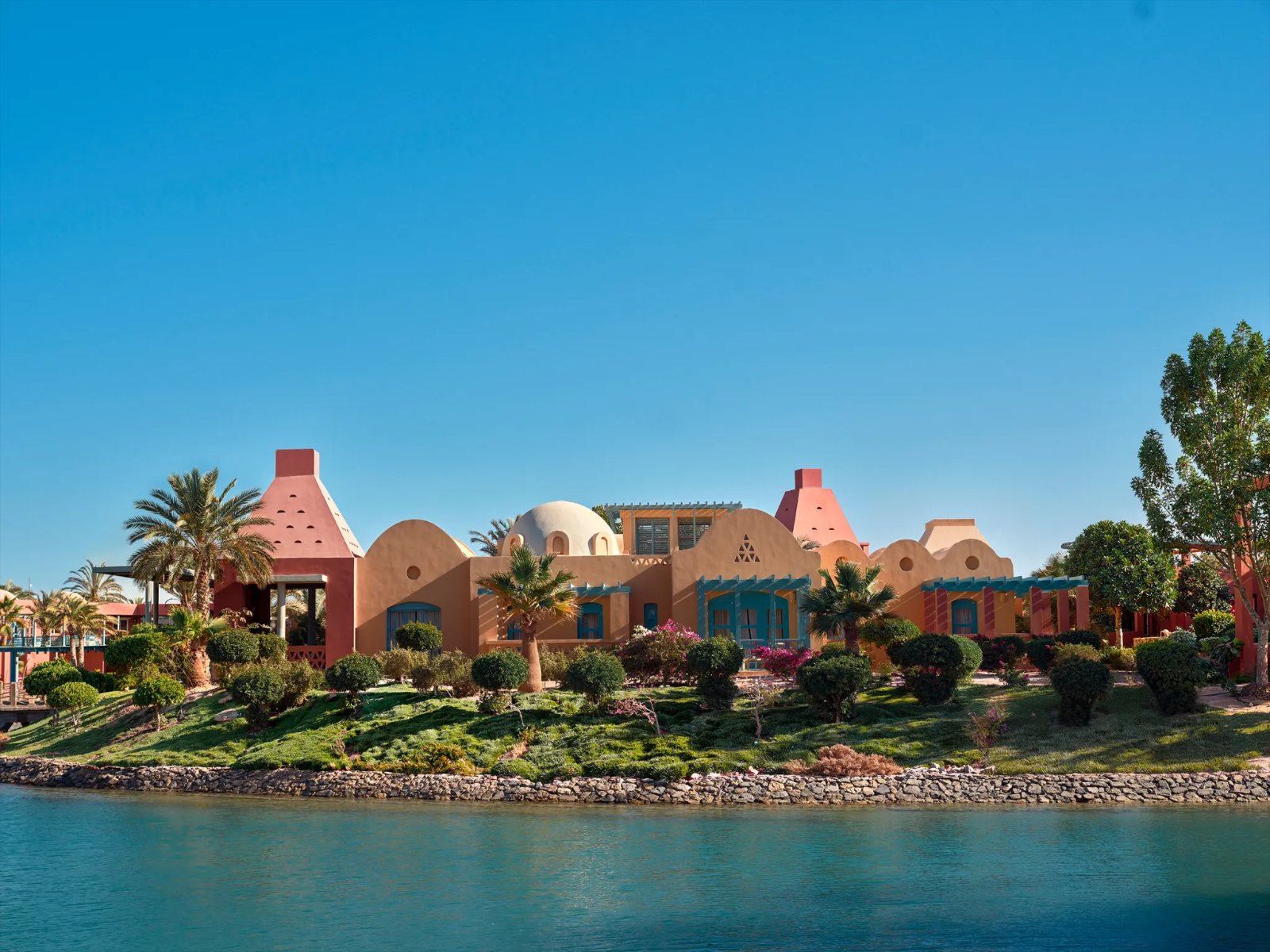 El Gouna lagoon-side villas under a clear sky